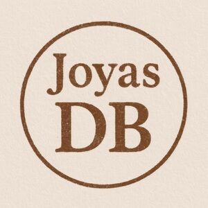 Meet your Posher, Debora